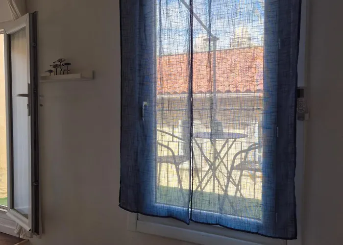Au cœur du Panier avec terrasse 2 à 4 personnes climatisation