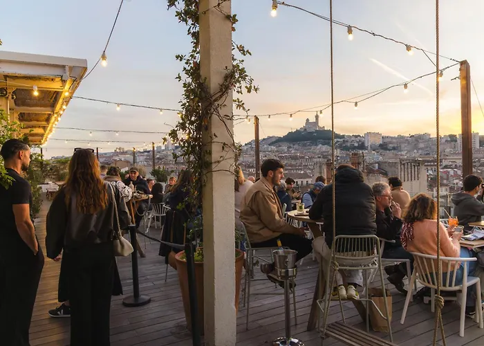 The Babel Community Hotel - Vieux Port